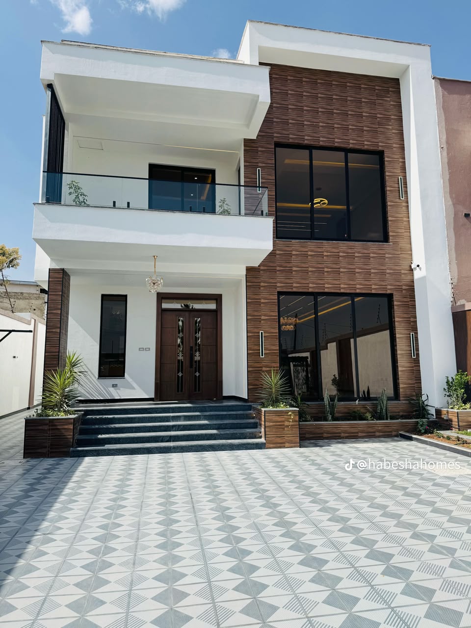 Luxury 4 Bedroom Duplex